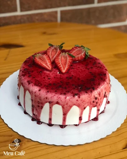 Bolo artesanal com frutas